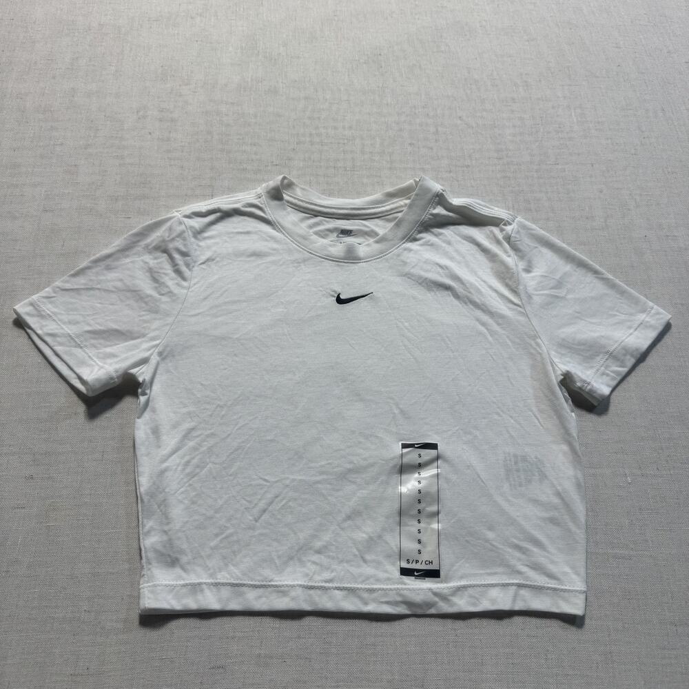 Nike‎ Essentials Slim Crop T-Shirt Women's Sz S White Brand New